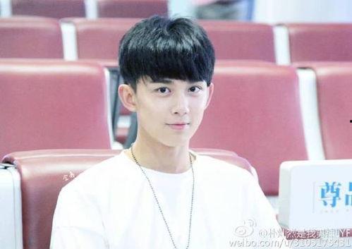 娱乐吃瓜君吴磊和热巴,娱乐吃瓜君揭秘幕后故事